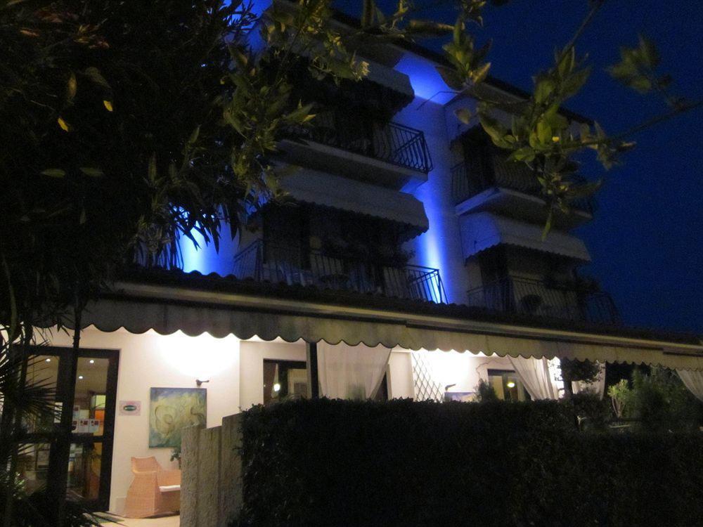 玛莉娜酒店 托里德尔贝纳科 外观 照片